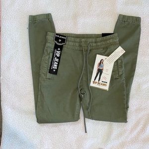 high rise jeans, jogger